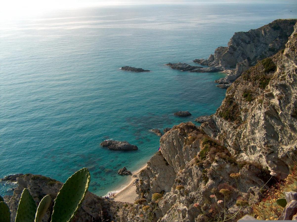 Villa Maria Elena Charme B&B Capo Vaticano Esterno foto