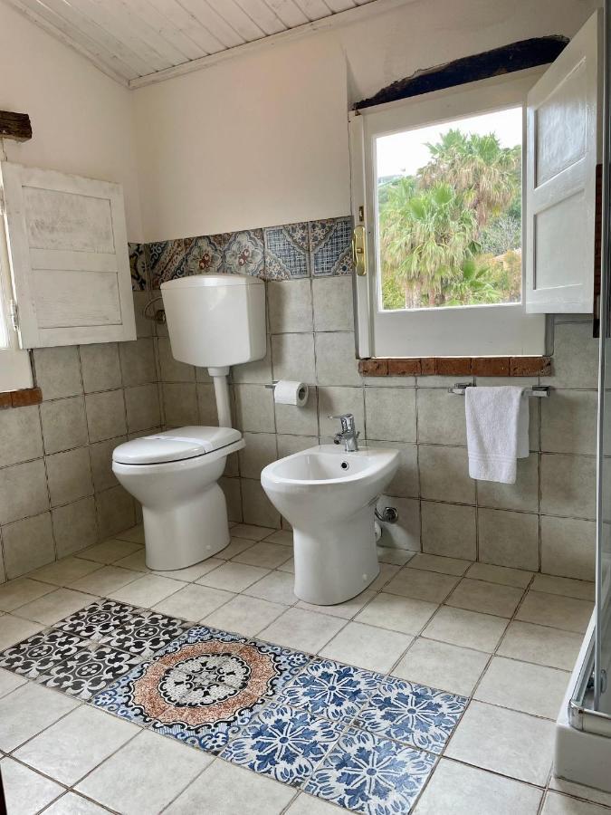 Villa Maria Elena Charme B&B Capo Vaticano Esterno foto